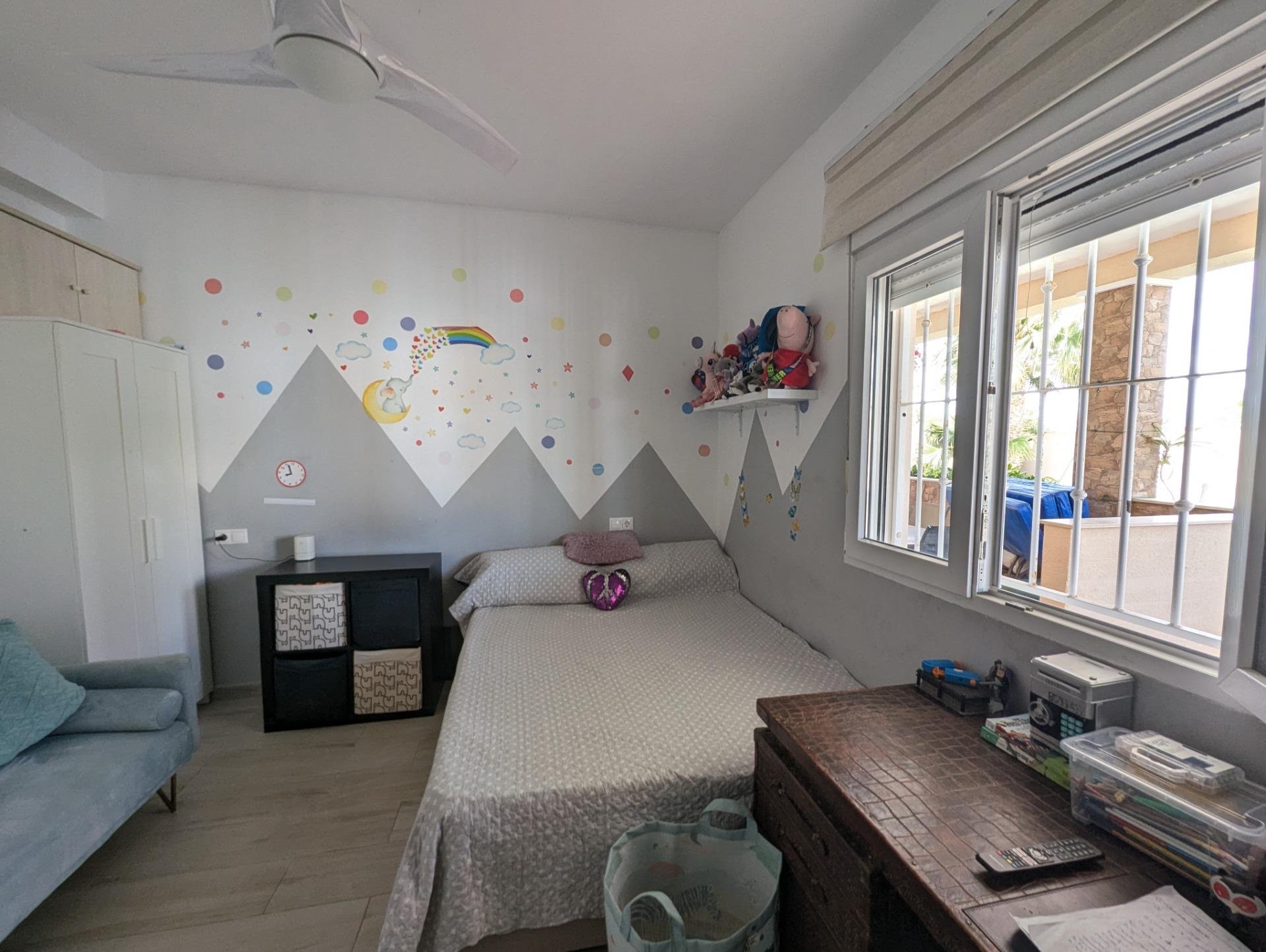Appartamento a Torrevieja, Alicante, Spagna 3 camere da letto, 130 mq. N° 195636