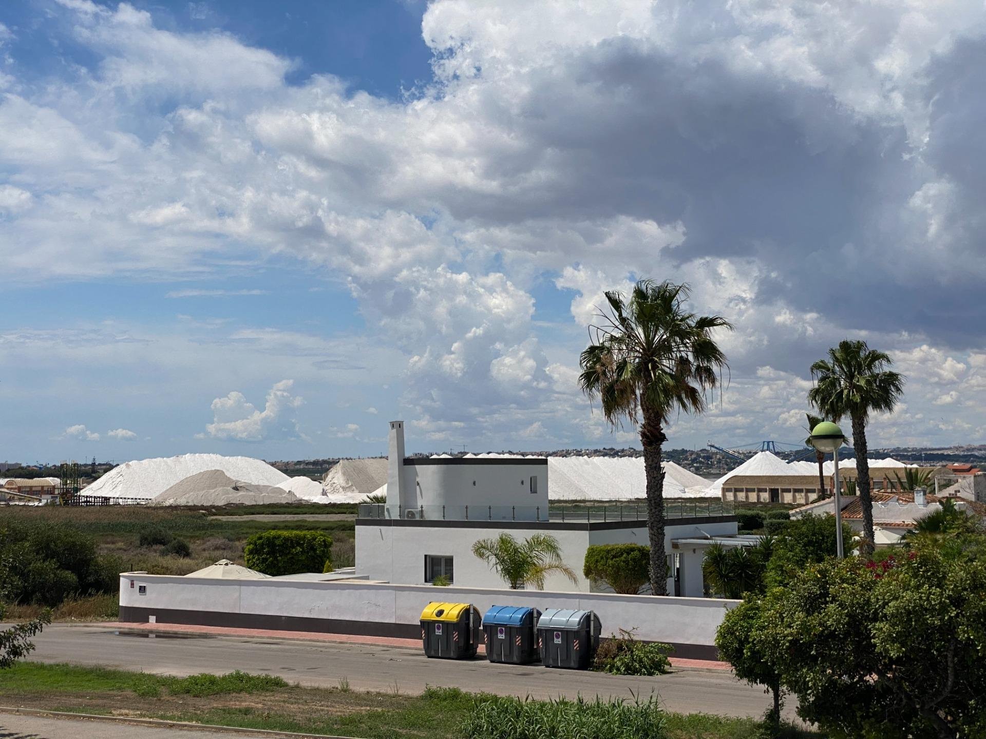 Appartamento a Torrevieja, Alicante, Spagna 3 camere da letto, 130 mq. N° 195636