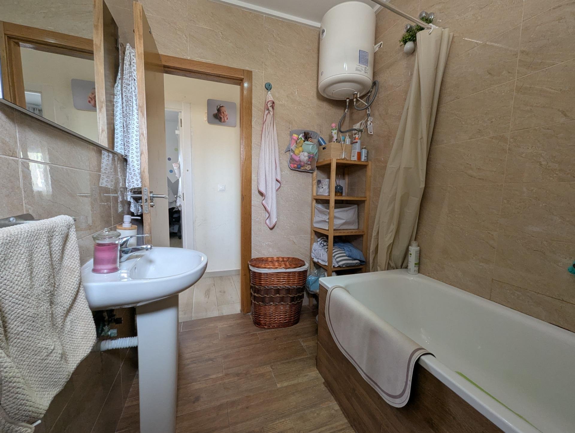 Appartamento a Torrevieja, Alicante, Spagna 3 camere da letto, 130 mq. N° 195636