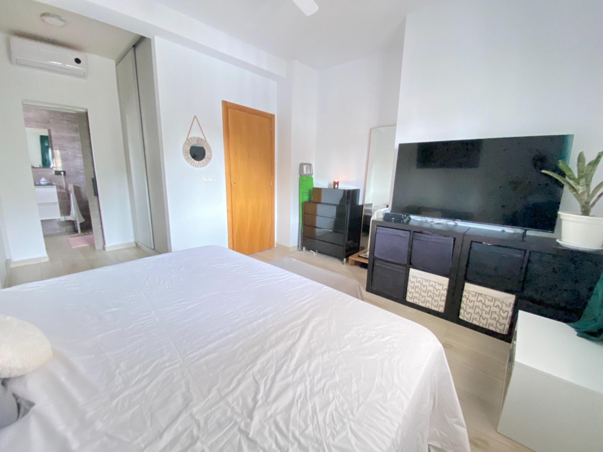 Appartamento a Torrevieja, Alicante, Spagna 3 camere da letto, 130 mq. N° 195636