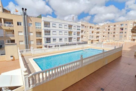 Apartment in Torrevieja, Alicante, Spain 2 bedrooms, 57 sq.m. No. 195634