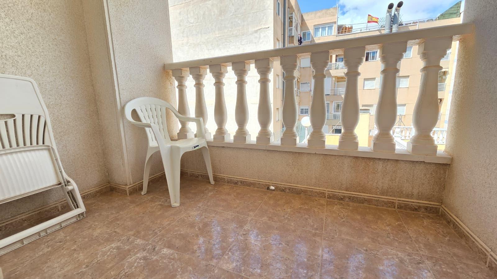 Apartment in Torrevieja, Alicante, Spain 2 bedrooms, 57 sq.m. No. 195634