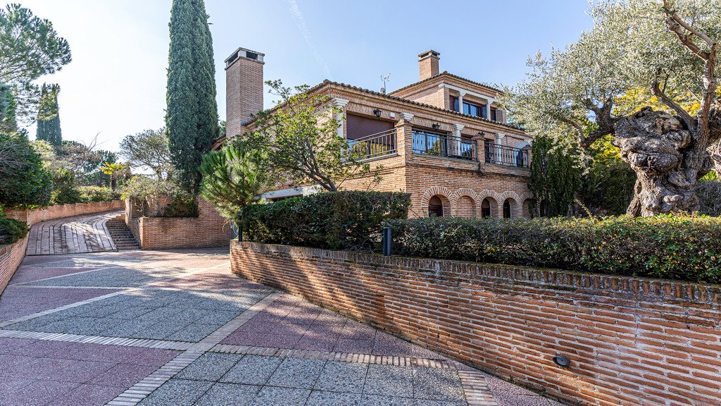 Willa w Las Rozas de Madrid, Madrid, Hiszpania 5 sypialni, 800 mkw. nr 108117