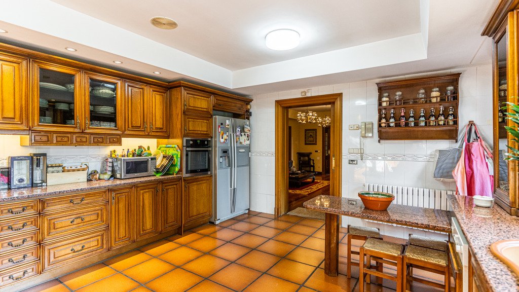 Willa w Las Rozas de Madrid, Madrid, Hiszpania 5 sypialni, 800 mkw. nr 108117
