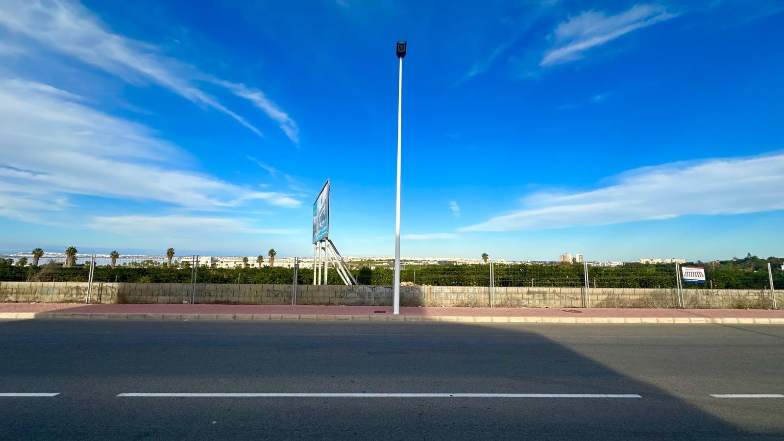 Kaupunkipientalo Torrevieja, Alicante, Espanja 4 makuuhuonetta, 260 m2 No. 192327