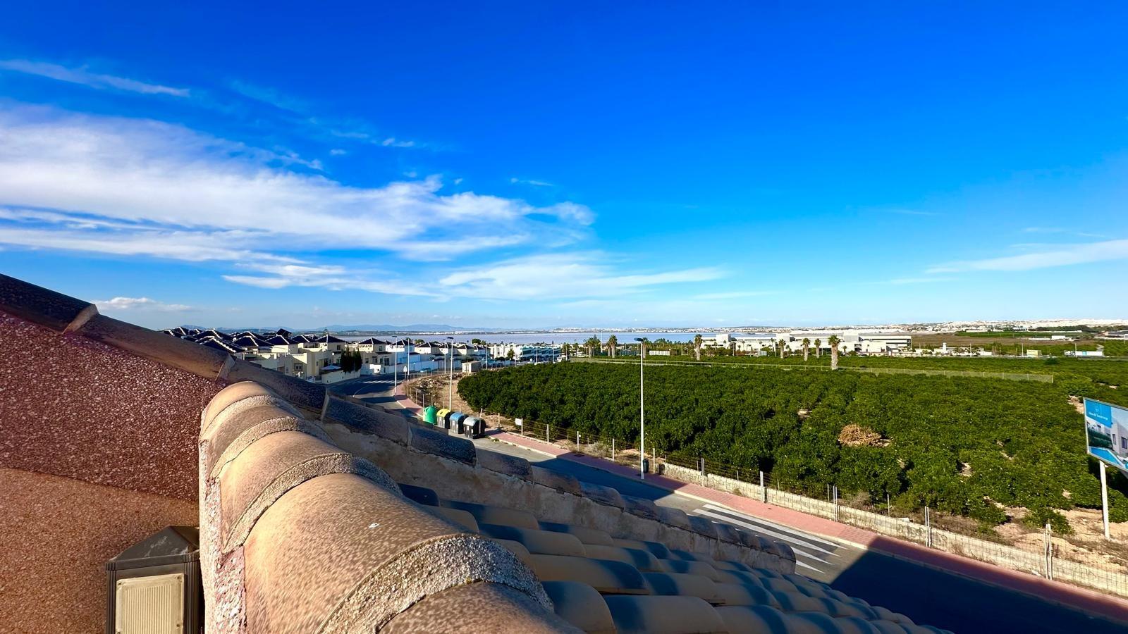 Kaupunkipientalo Torrevieja, Alicante, Espanja 4 makuuhuonetta, 260 m2 No. 192327