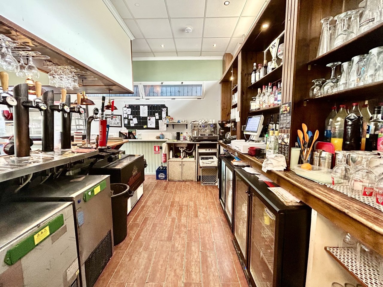Propiedad comercial en Villamartin, Alicante, España 109 m2 No. 192321