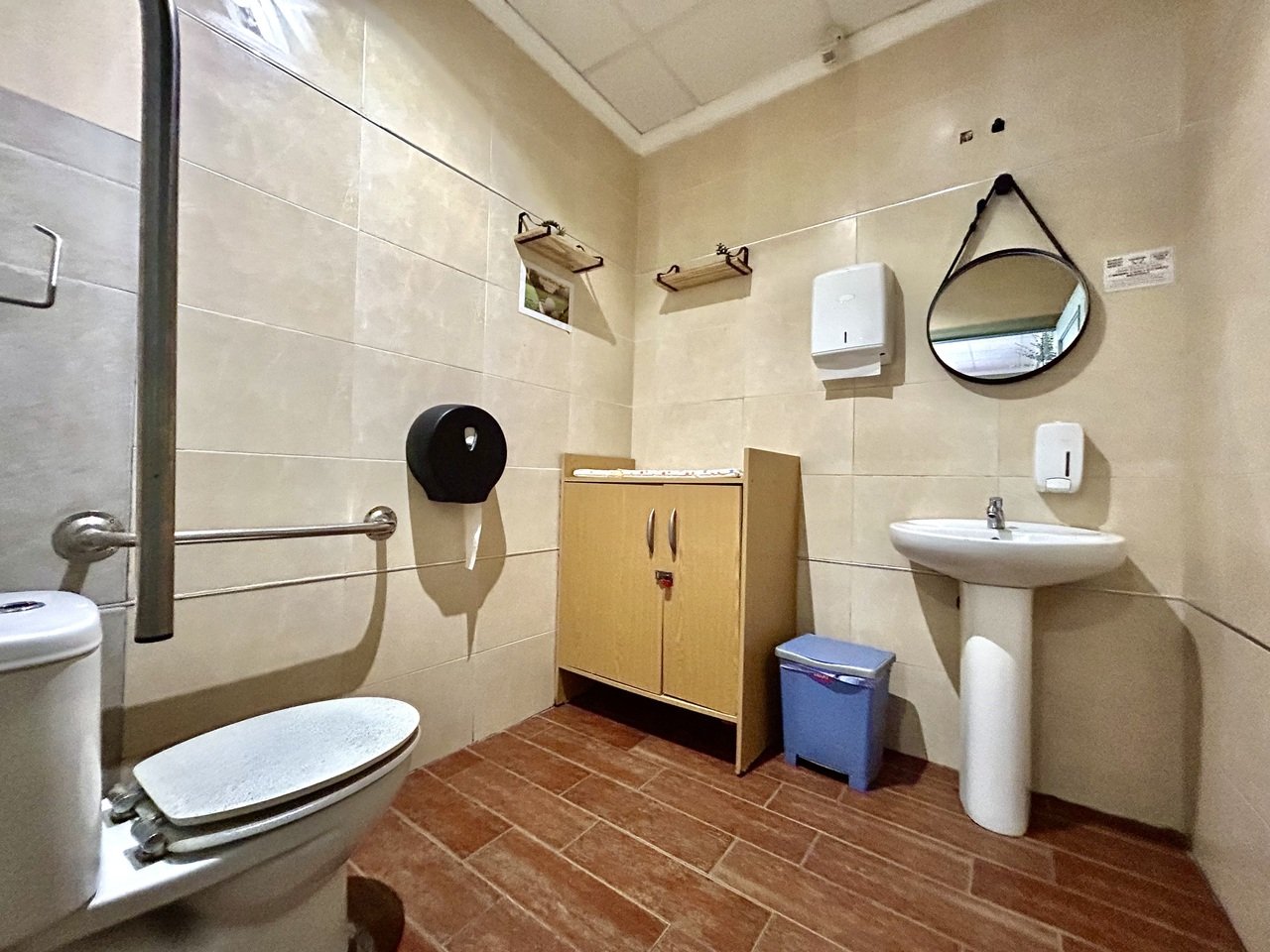 Propiedad comercial en Villamartin, Alicante, España 109 m2 No. 192321