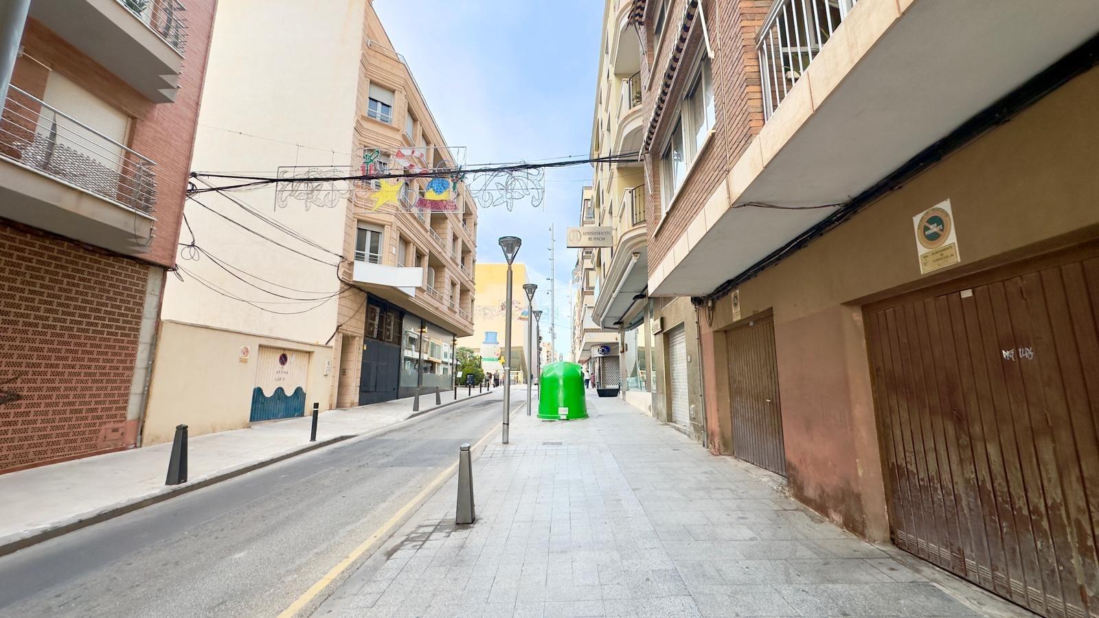 Apartamento en Torrevieja, Alicante, España 4 dormitorios, 132 m2 No. 192326