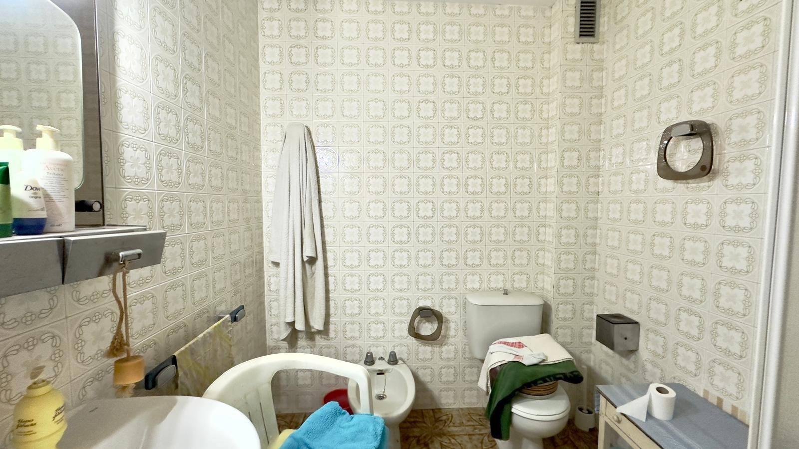 Apartamento en Torrevieja, Alicante, España 4 dormitorios, 132 m2 No. 192326