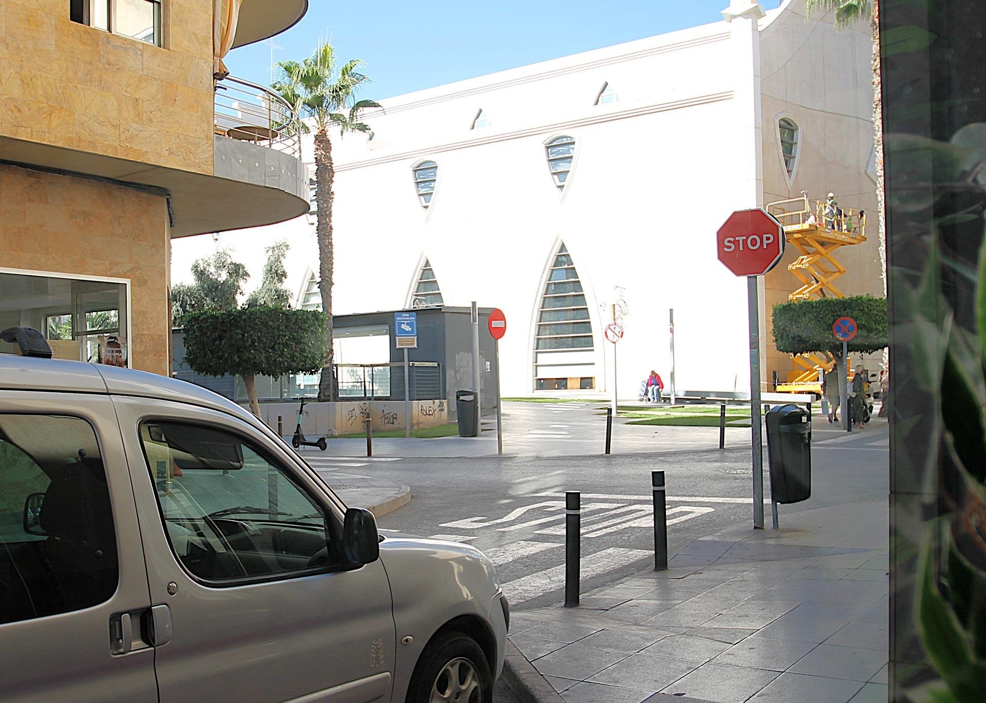Liikekiinteistö Torrevieja, Alicante, Espanja 3 makuuhuonetta, 105 m2 No. 144342