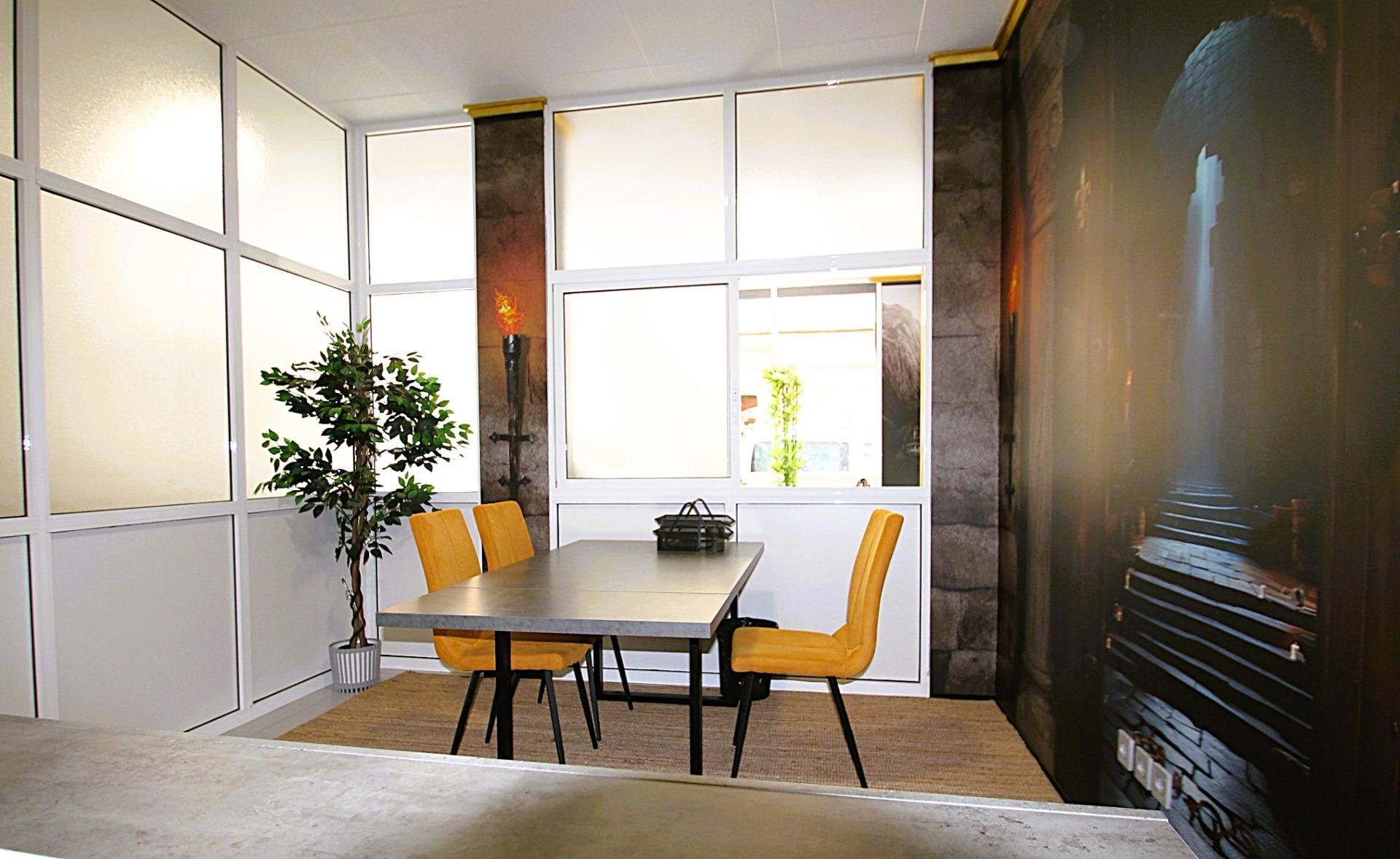 Liikekiinteistö Torrevieja, Alicante, Espanja 3 makuuhuonetta, 105 m2 No. 144342