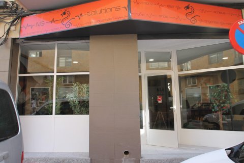Commercial property in Torrevieja, Alicante, Spain 3 bedrooms, 105 sq.m. No. 144342