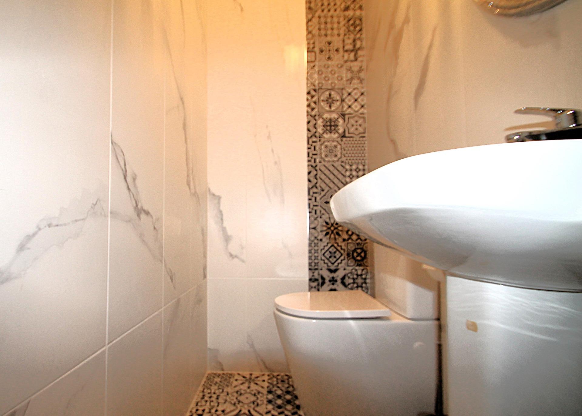 Liikekiinteistö Torrevieja, Alicante, Espanja 3 makuuhuonetta, 105 m2 No. 144342