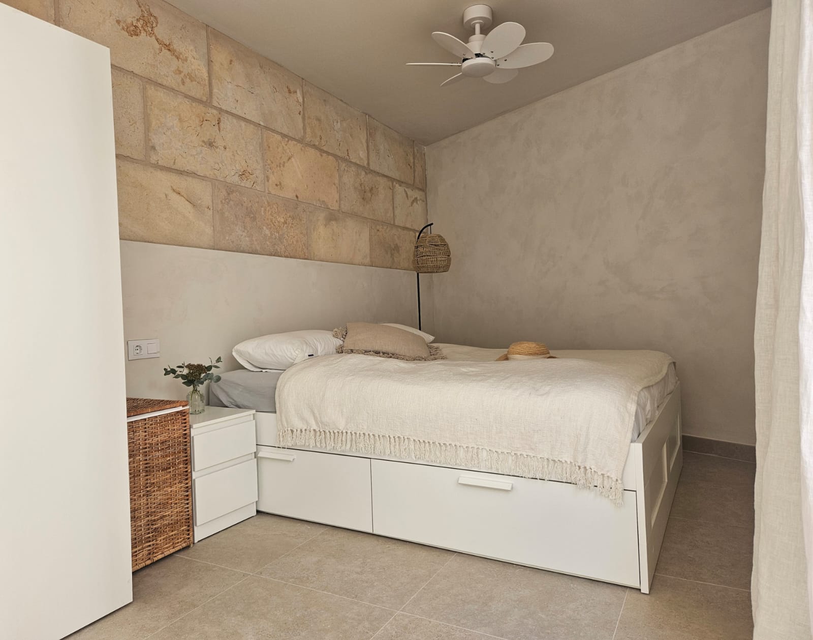 Apartment in Port De Pollenca, Mallorca, Spain 2 bedrooms, 110 sq.m. No. 112004