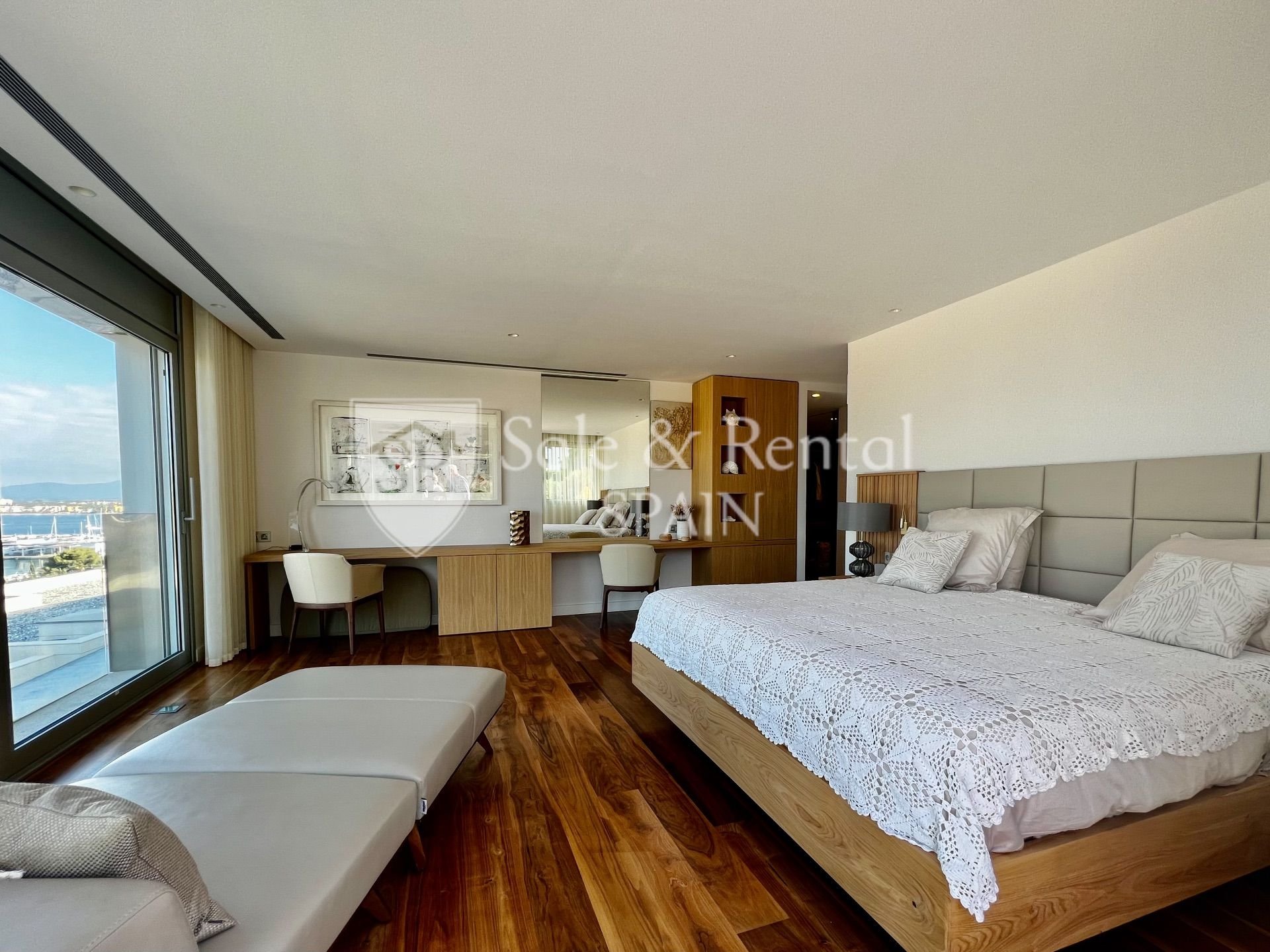 Māja Roses, Girona, Spānijā 6 istabas, 450 m2 Nr. 166490