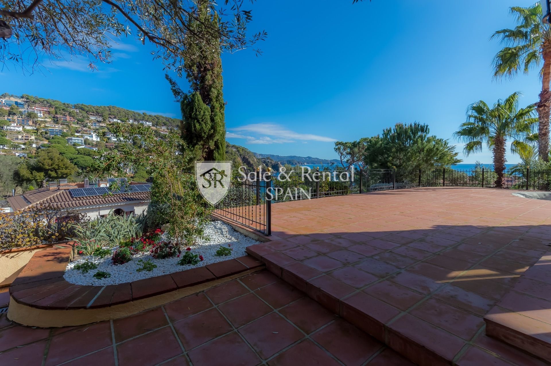 House in Blanes, Girona, Spanien 4 Schlafzimmer, 400 m2 Nr. 166491