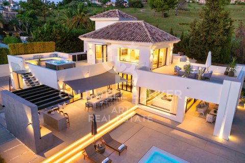 Huvila Marbella, Malaga, Espanja 6 makuuhuonetta, 545 m2 No. 157455