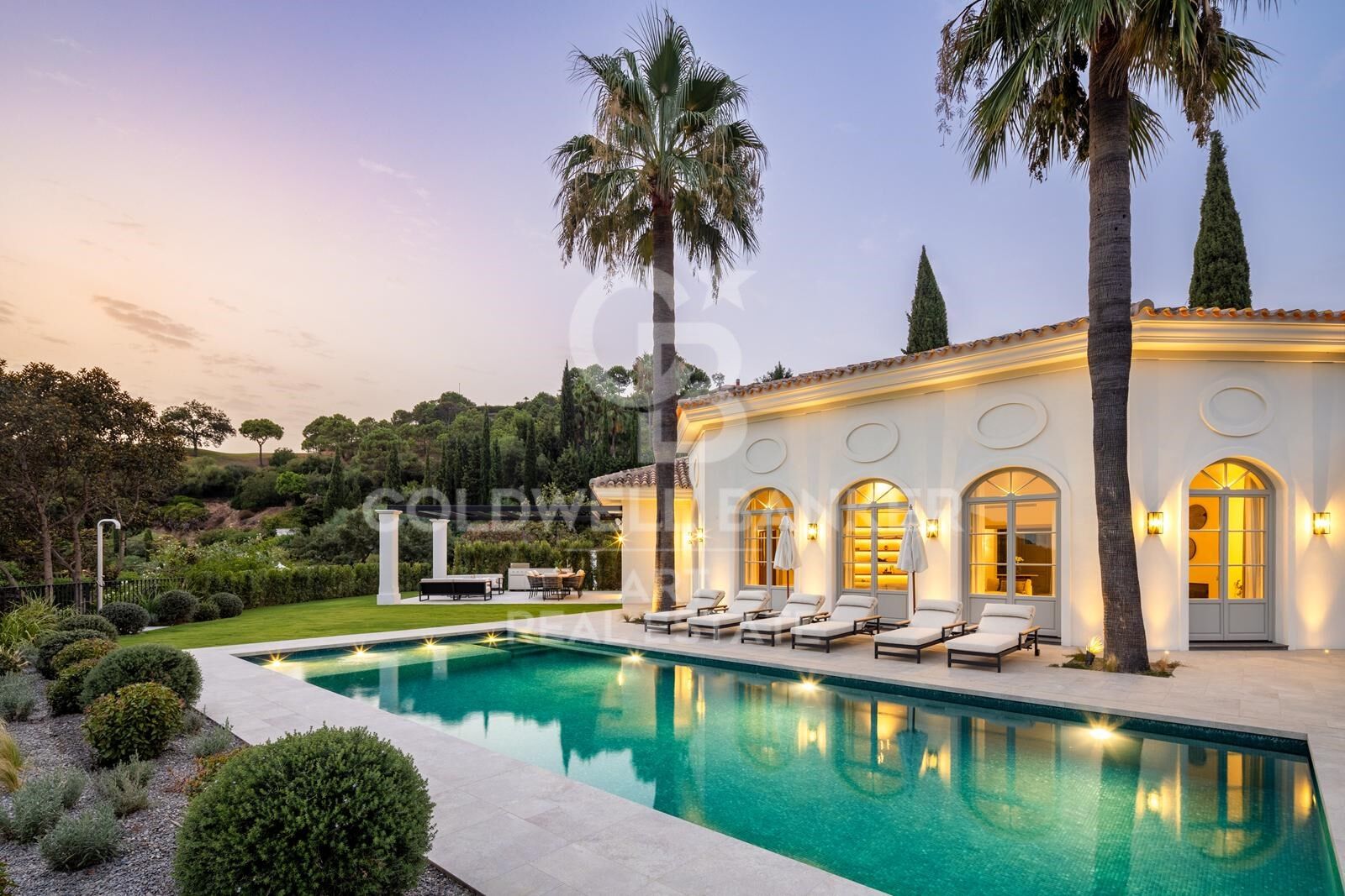 Villa a Benahavis, Malaga, Spagna 5 camere da letto, 695 mq. N° 157456