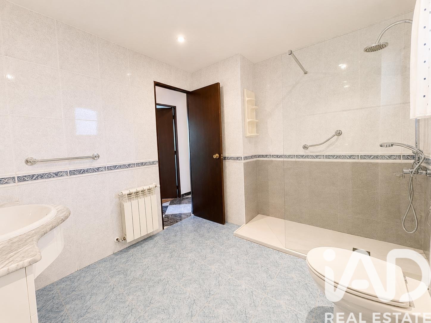Apartment in Madrid, Spain 3 bedrooms, 97 sq.m. No. 172327
