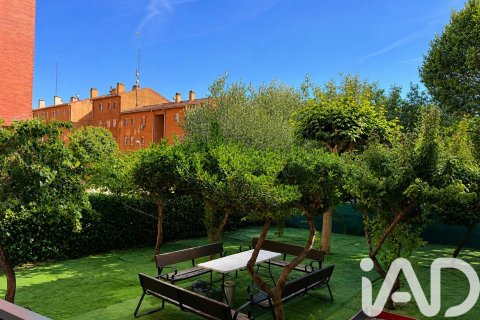 Apartament w Madrid, Hiszpania 3 sypialnie, 97 mkw. nr 172327