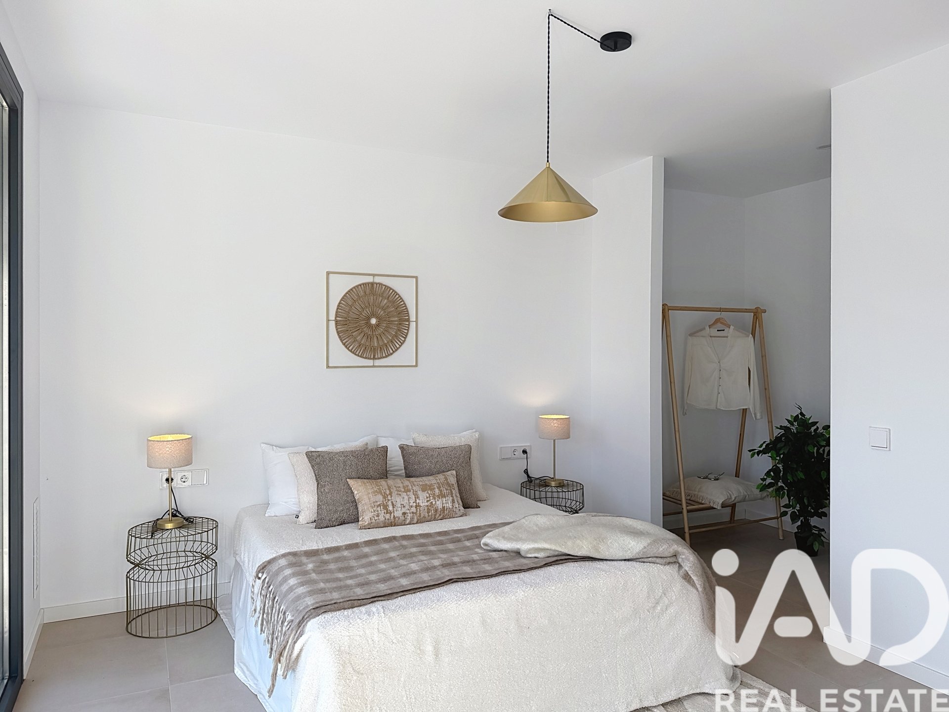 Lägenhet i Sant Pere de Ribes, Barcelona, Spanien 4 sovrum, 244 kvm. Nr. 172325