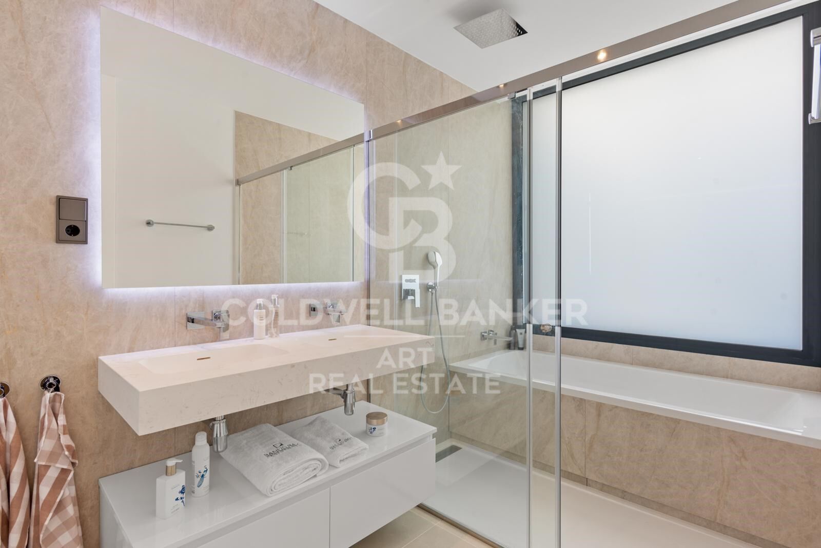 Kamienica w Marbella, Malaga, Hiszpania 5 sypialni, 265 mkw. nr 158852