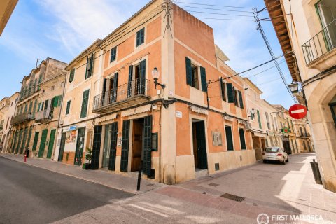 Radhus i Felanitx, Mallorca, Spanien 4 sovrum, 332 kvm. Nr. 177309
