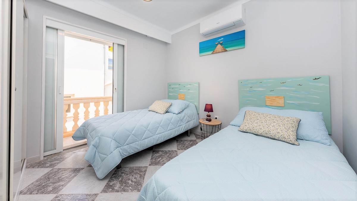 Apartamento en Alcudia, Mallorca, España 4 dormitorios, 200 m2 No. 177310