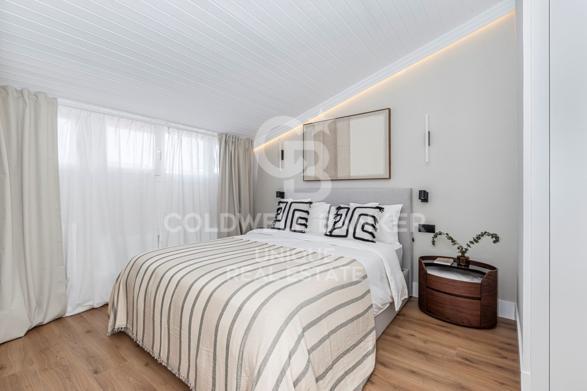 Apartment à Madrid, Espagne 1 chambre, 77 m2 No. 178776