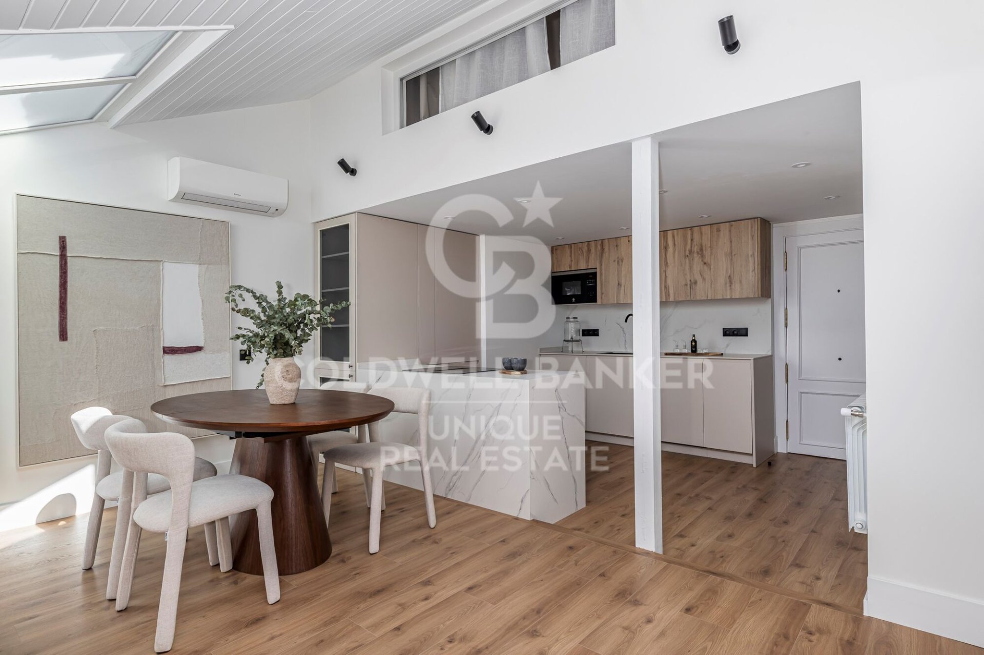 Apartment à Madrid, Espagne 1 chambre, 77 m2 No. 178776