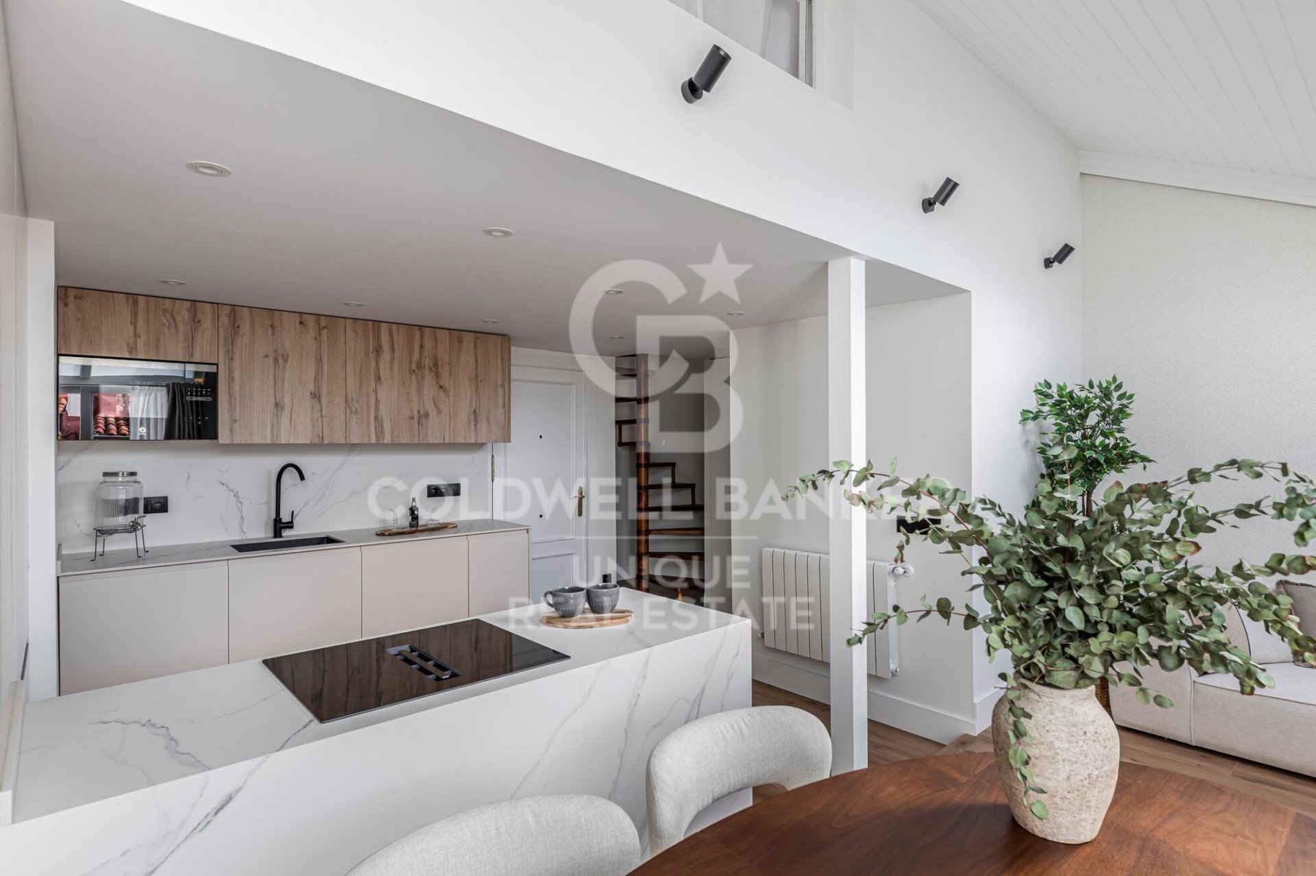 Apartment à Madrid, Espagne 1 chambre, 77 m2 No. 178776