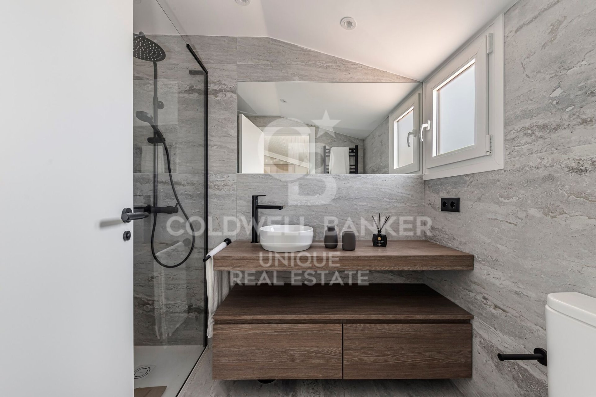 Apartment à Madrid, Espagne 1 chambre, 77 m2 No. 178776