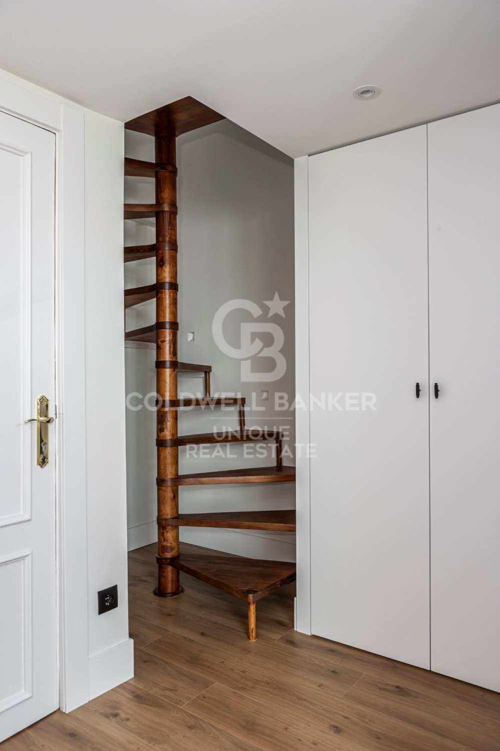 Apartment à Madrid, Espagne 1 chambre, 77 m2 No. 178776