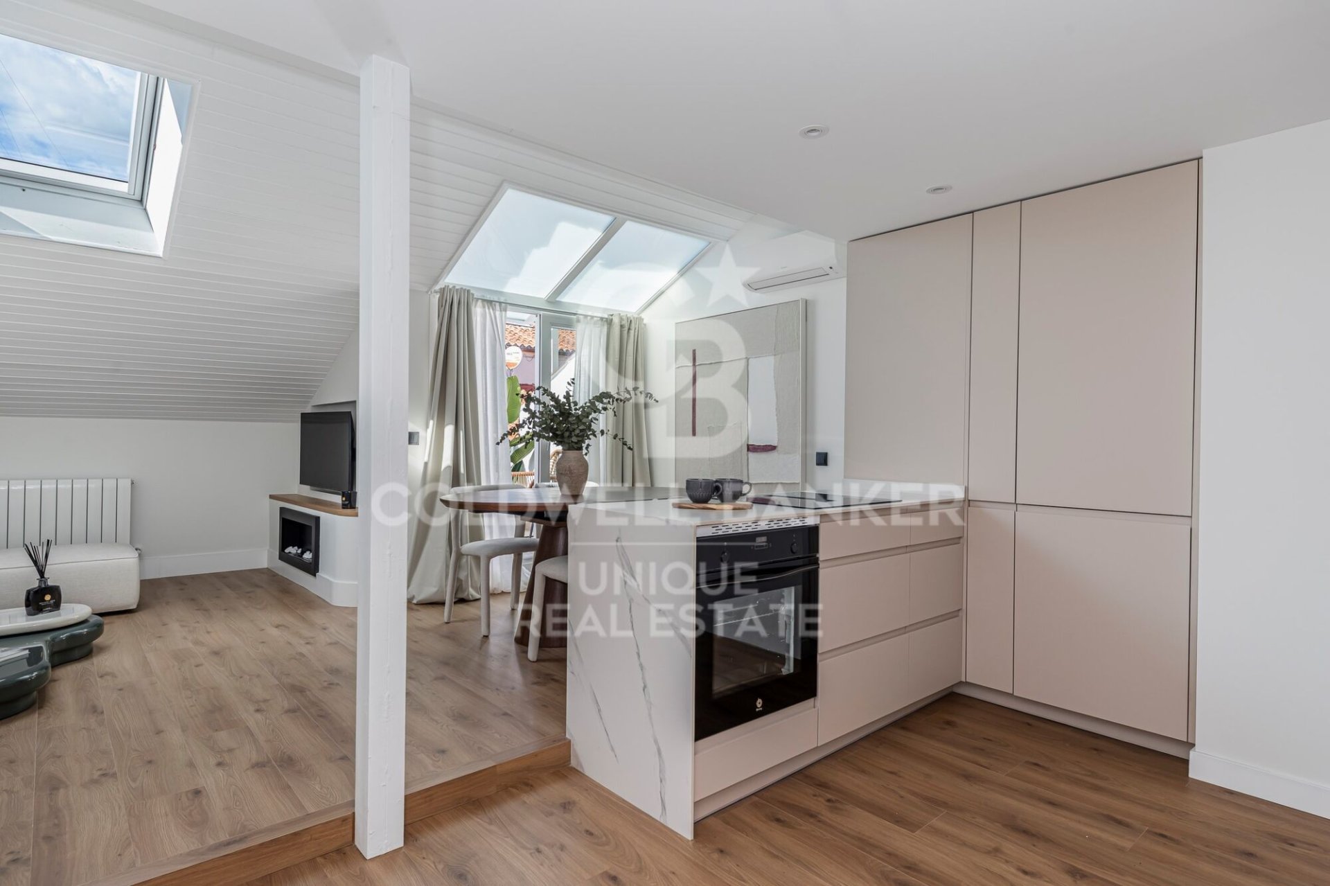 Apartment à Madrid, Espagne 1 chambre, 77 m2 No. 178776