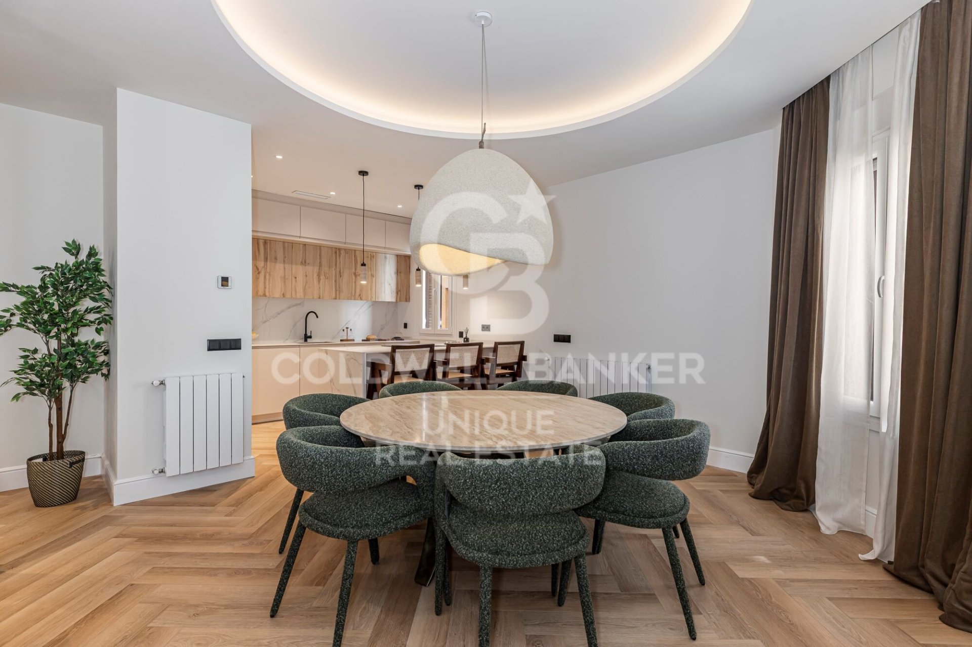 Wohnung in Madrid, Spanien 3 Schlafzimmer, 192 m2 Nr. 178777