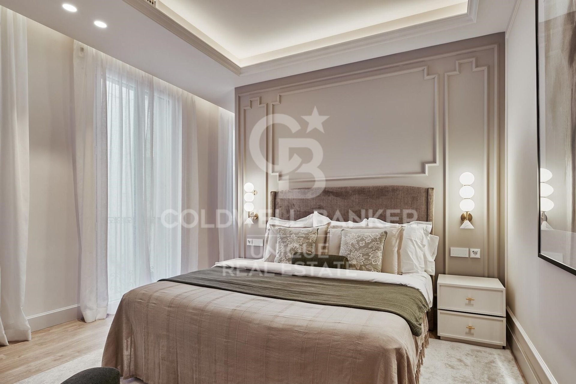 Wohnung in Madrid, Spanien 4 Schlafzimmer, 361 m2 Nr. 178775