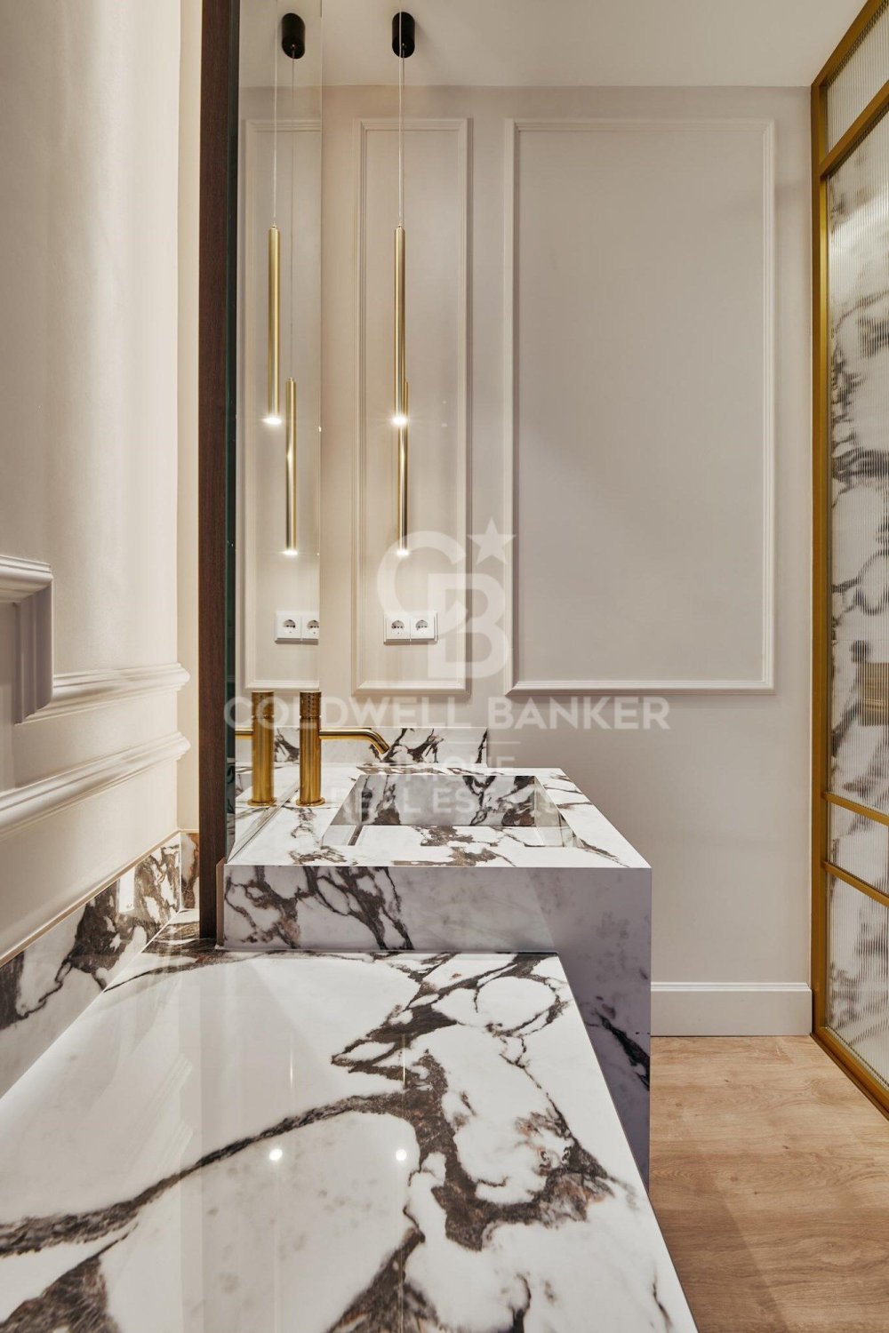 Wohnung in Madrid, Spanien 4 Schlafzimmer, 361 m2 Nr. 178775