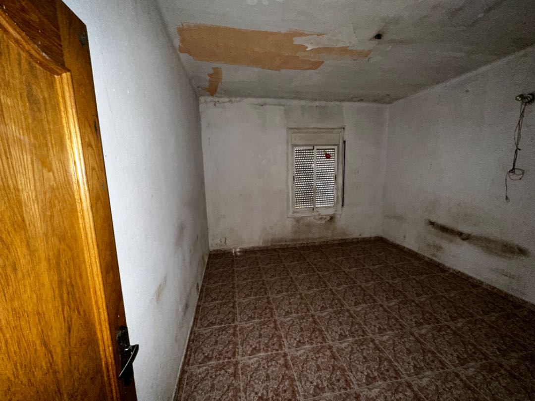 Дом в Терраса, Барселона, Испания 3 спальни, 1960м2 №191378