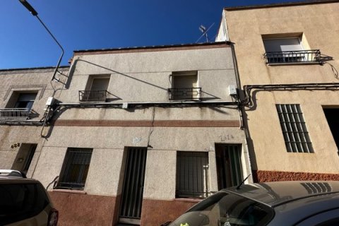 Talo Terrassa, Barcelona, Espanja 3 makuuhuonetta, 1960 m2 No. 191378
