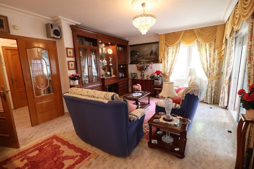Appartamento a Alicante, Spagna 5 camere da letto, 308 mq. N° 165785