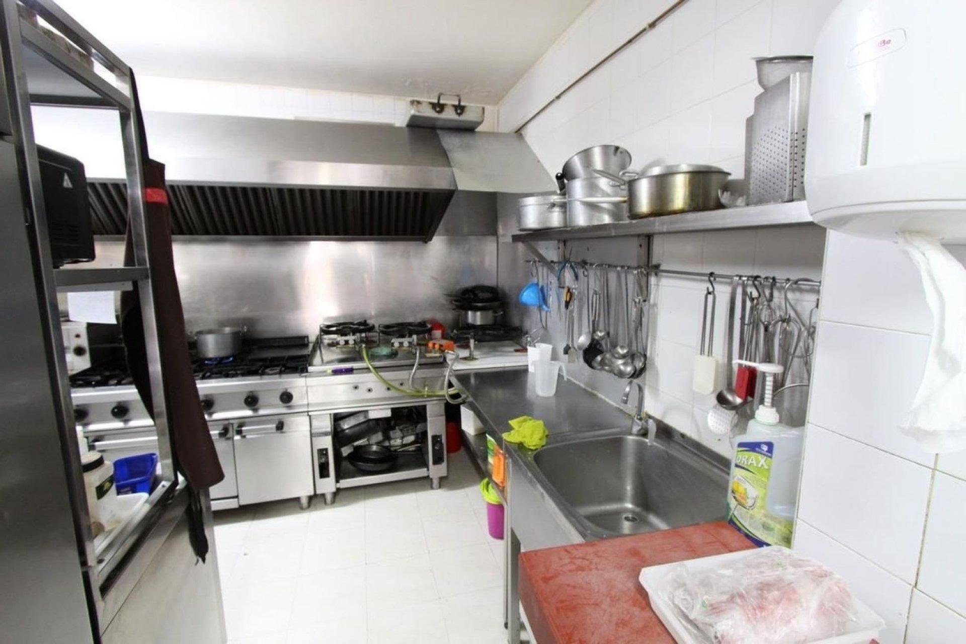 Komerciāls īpašums Calpe, Alicante, Spānijā 230 m2 Nr. 165790
