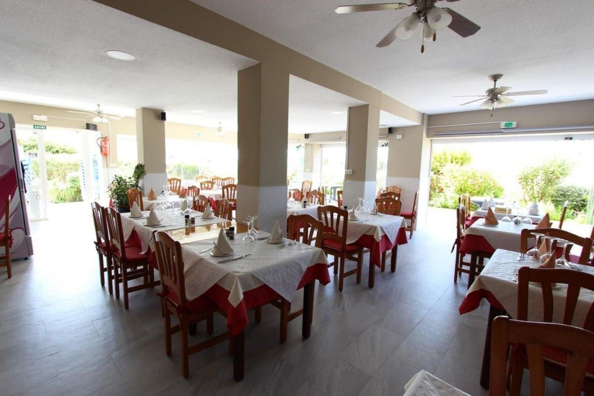 Komerciāls īpašums Calpe, Alicante, Spānijā 230 m2 Nr. 165790
