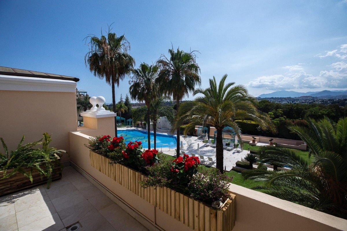 Apartment à Marbella, Malaga, Espagne 3 chambres, 318 m2 No. 133966