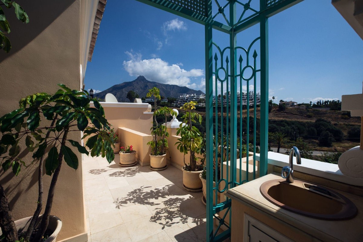 Apartment à Marbella, Malaga, Espagne 3 chambres, 318 m2 No. 133966