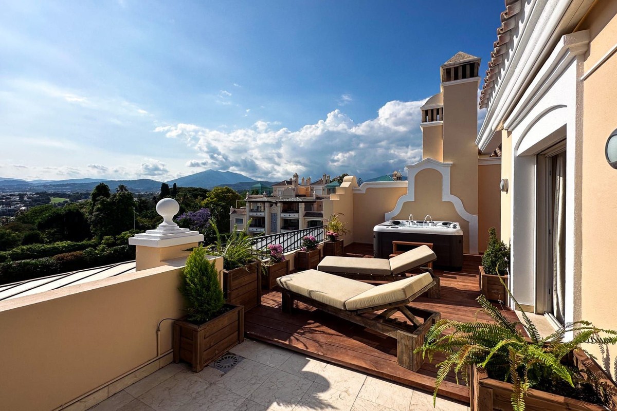 Apartment à Marbella, Malaga, Espagne 3 chambres, 318 m2 No. 133966