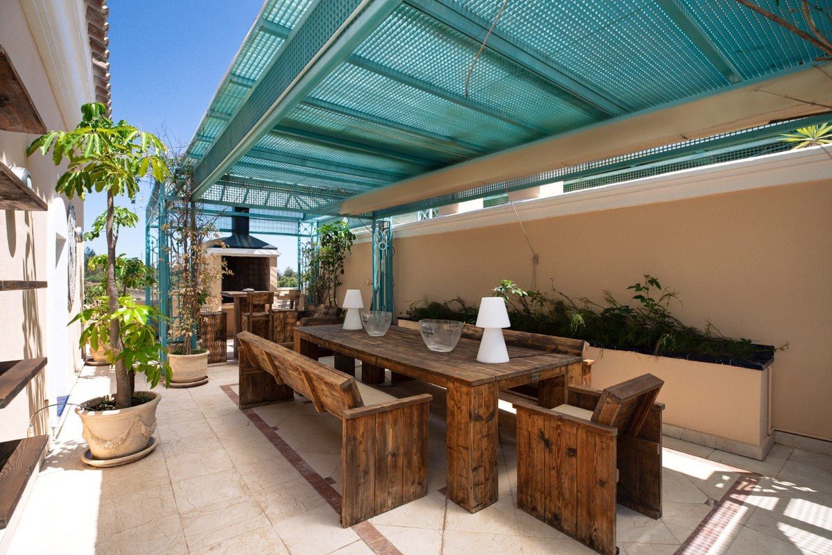 Apartment à Marbella, Malaga, Espagne 3 chambres, 318 m2 No. 133966