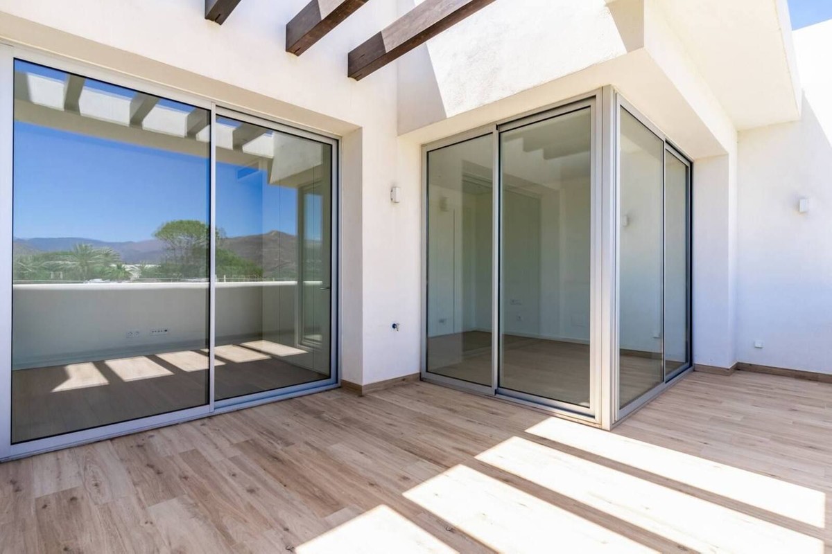 Lägenhet i Benahavis, Malaga, Spanien 4 sovrum, 220 kvm. Nr. 133965