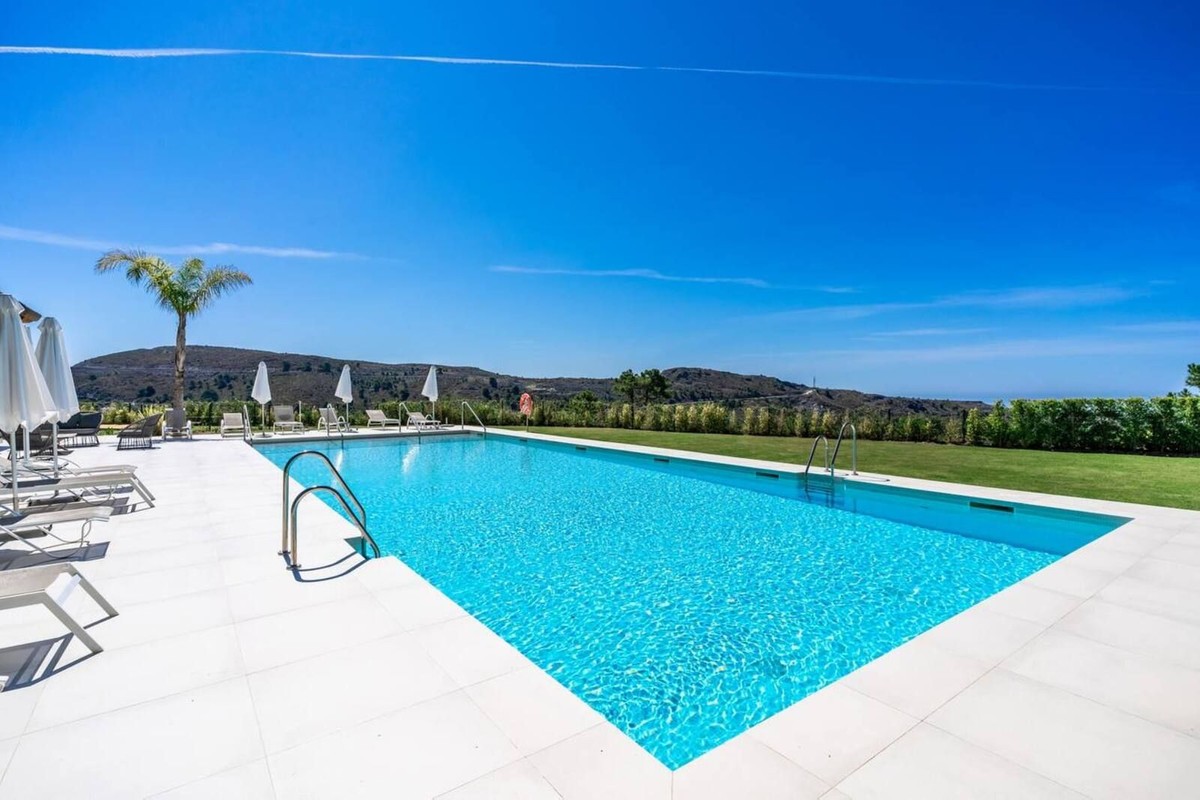 Lägenhet i Benahavis, Malaga, Spanien 4 sovrum, 220 kvm. Nr. 133965