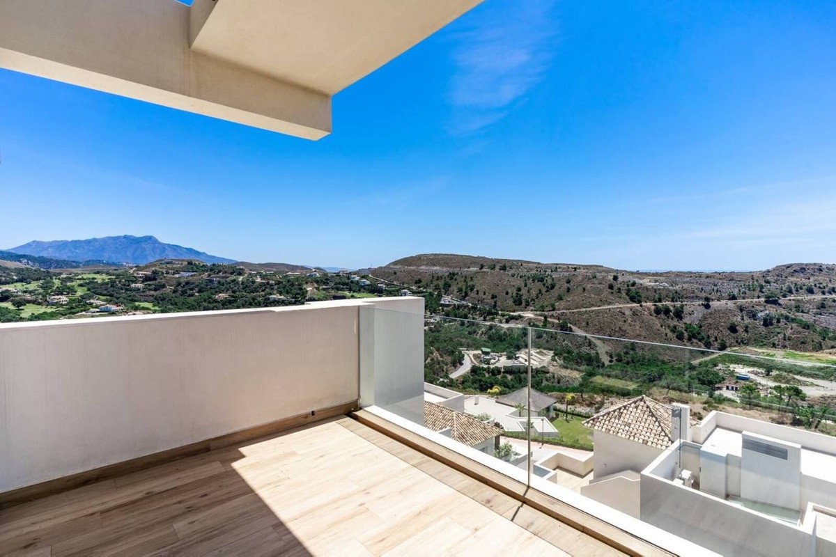 Lägenhet i Benahavis, Malaga, Spanien 4 sovrum, 220 kvm. Nr. 133965